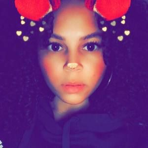 Meet your Posher, Clarisa